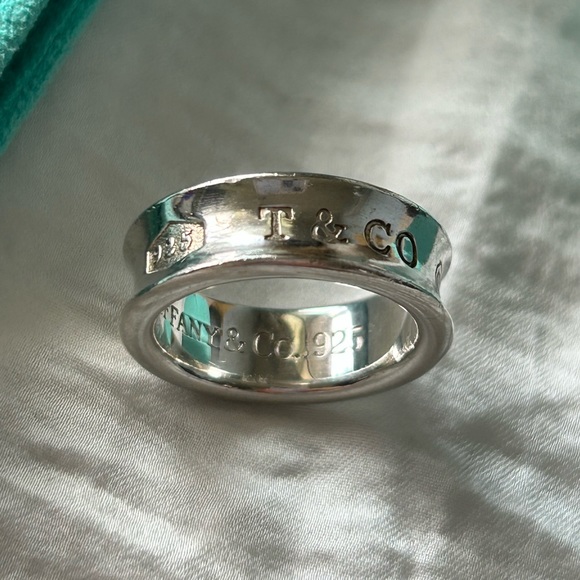 Tiffany & Co. 1837 Ring - US size 6 - Picture 7 of 7